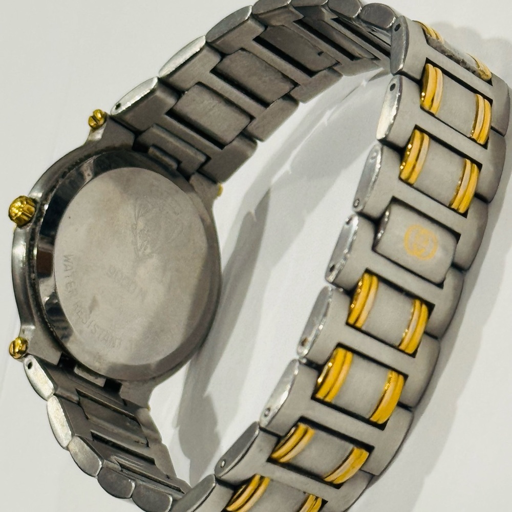 Vintage Gucci Two-Tone Watch New Battery - Picture 6 of 12